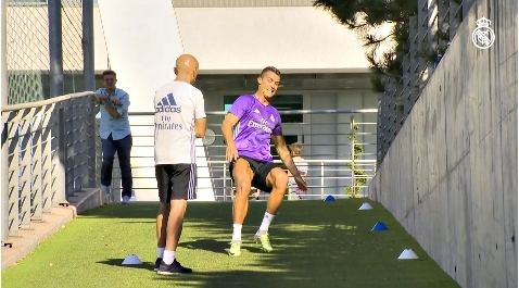 Ronaldo tập luyện điên cuồng chờ ngày tái xuất