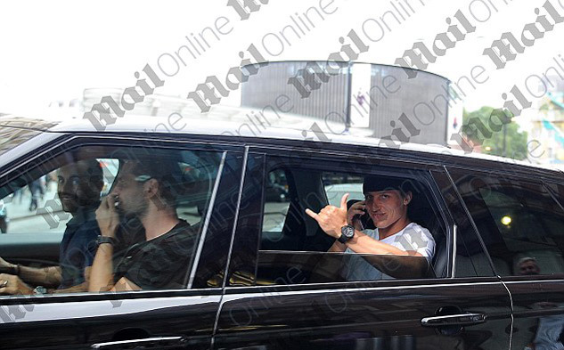 Chelsea chi bạo, giật 2