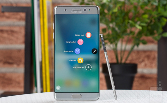 Samsung hoãn xuất xưởng Galaxy Note 7 sau tai nạn phát nổ