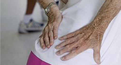 Chữa đau lưng không ‘động dao kéo’