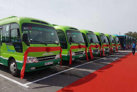 Hà Nội mở 2 tuyến xe buýt, wifi miễn phí