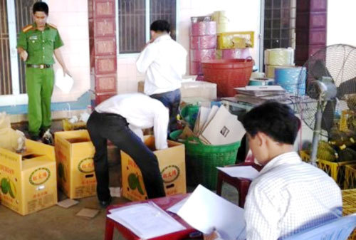 Đáng sợ sầu riêng nhúng hóa chất