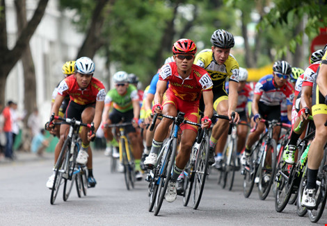 Giải xe đạp quốc tế VTV: Võ Phú Trung giành áo vàng