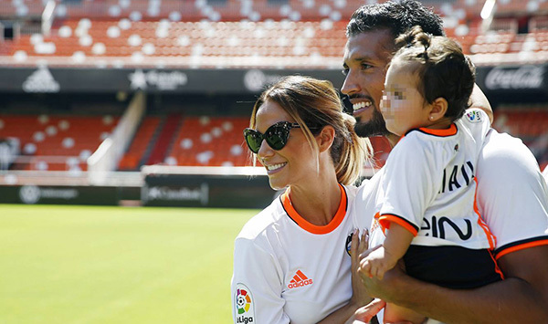 Bà xã Garay tự tin đốt cháy khán đài La Liga