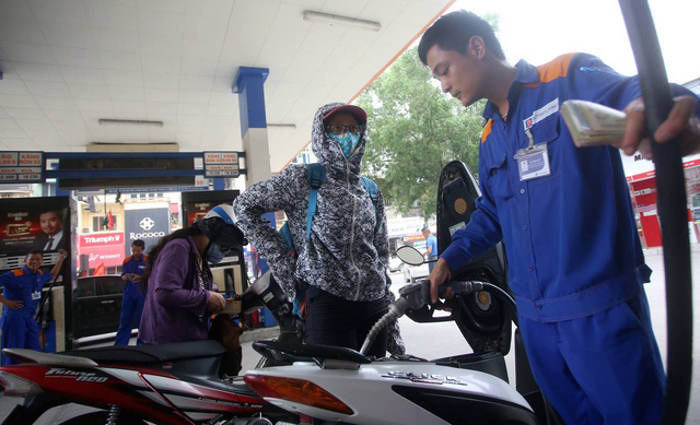 Ngày mai 5/9: Giá xăng tăng 1.000 đồng?