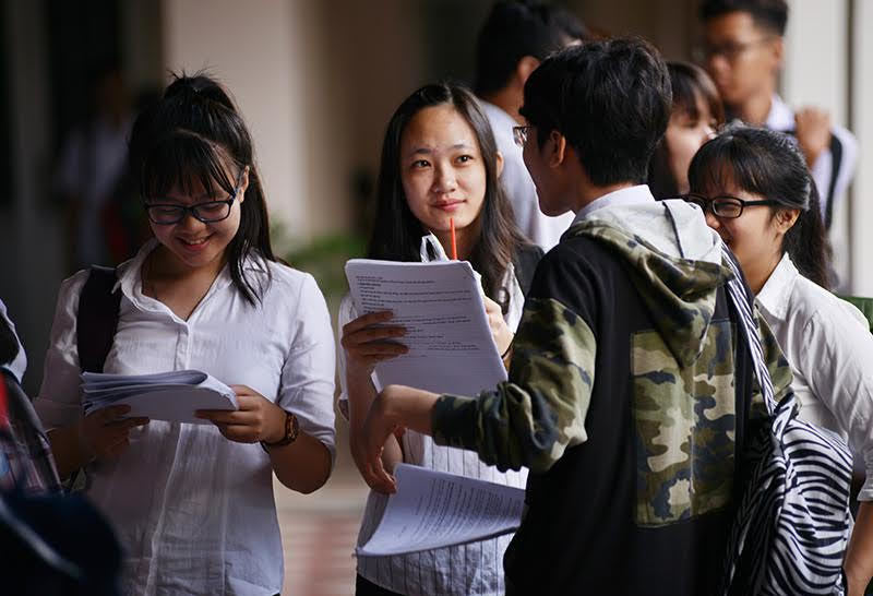 TP.HCM đưa lộ trình ngừng dạy thêm, học thêm trong nhà trường