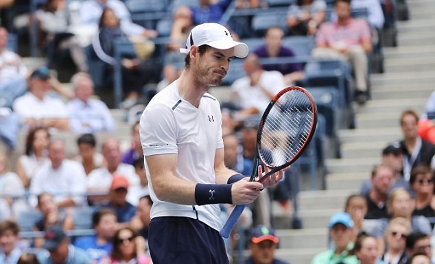 Murray chật vật vào vòng 4 US Open
