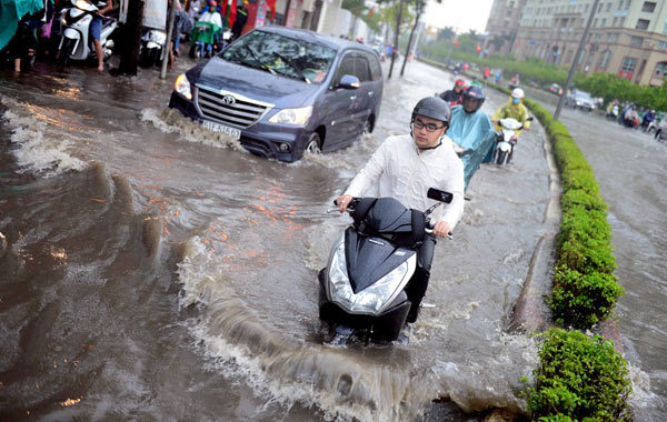 Nước ngập bủa vây Sài Gòn do tắc tư duy?