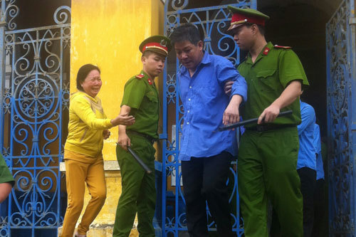 Bí ẩn sau tiếng nổ từ căn nhà thuê ở Sài Gòn