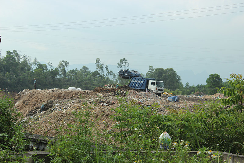 Quảng Ninh đóng cửa bãi rác gây ô nhiễm