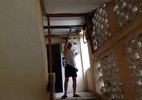 Run sợ nhà tập thể bị nghiêng, cầu thang chực sập ở Hà Nội