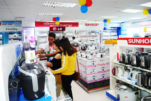 Sôi động thị trường bán lẻ 100 tỷ USD
