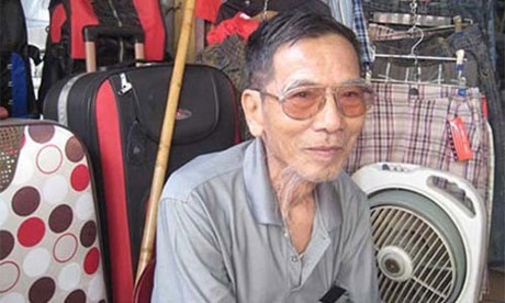 Cuộc sống khốn khó sau ánh đèn sân khấu của các nghệ sĩ nổi tiếng