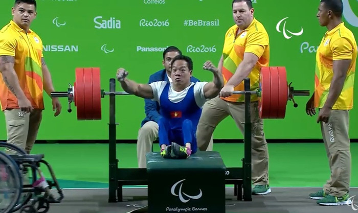Video Lê Văn Công giành HCV Paralympic, phá kỷ lục thế giới
