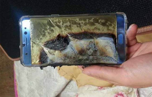 Việt Nam xem xét nguy cơ Samsung Note 7 cháy nổ trên máy bay