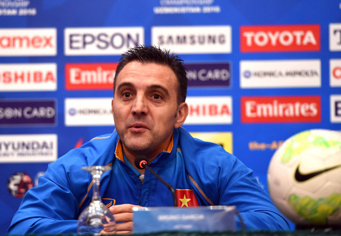 HLV Bruno: “Mong NHM hãy bật tivi cổ vũ cho ĐT futsal VN”