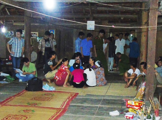 Bố siết cổ con trai tâm thần sau cuộc ẩu đả