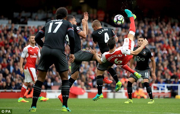 Video bàn thắng Arsenal 2-1 Southampton