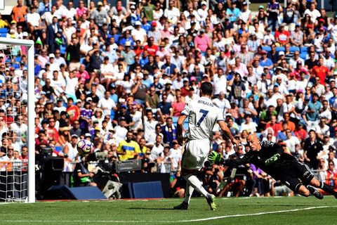 Video bàn thắng Real Madrid 5-2 Osasuna