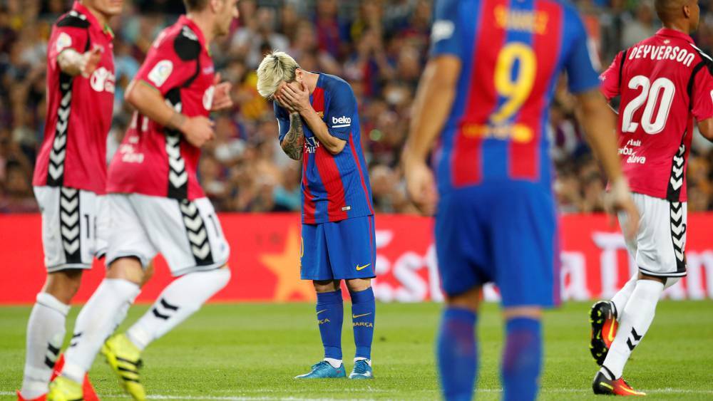 Messi bất lực, Barca thua thảm trên sân nhà