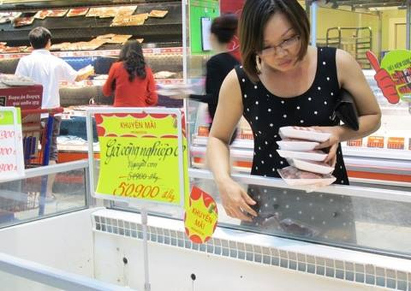 Mẹ trẻ 2 con than trời: Lương 30 triệu/tháng mà 