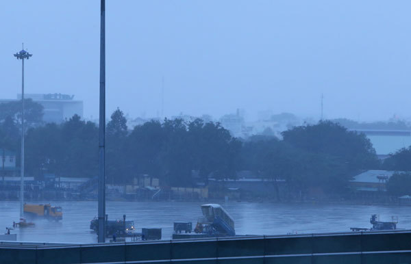 ngập, sài gòn, sân bay Tân Sơn Nhất, mưa lớn, ùn tắc giao thông