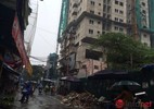 Hà Nội: Ngán ngẩm những chung cư "con voi" ních ngàn người vào ngõ ngách