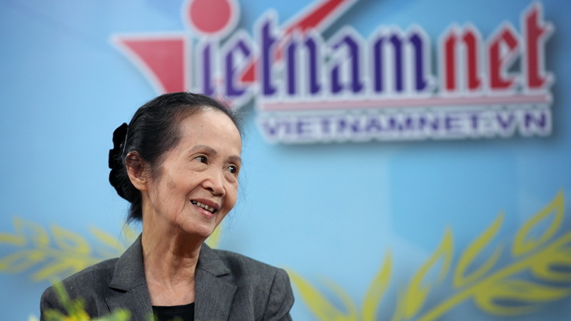 Bà Phạm Chi Lan: 