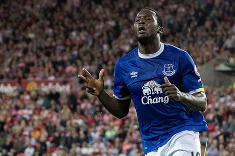 Lukaku ghi 3 bàn trong 11 phút, Everton đá MU văng khỏi top 3