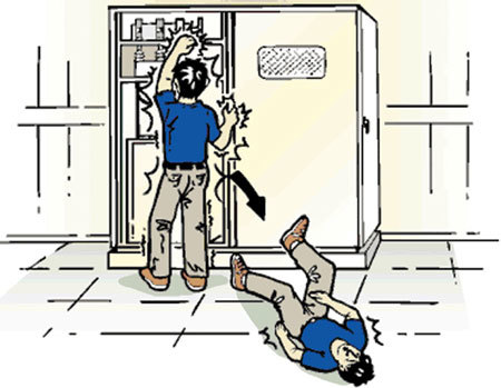 Hà Nội: Hai vợ chồng chết thảm trong chuồng gà