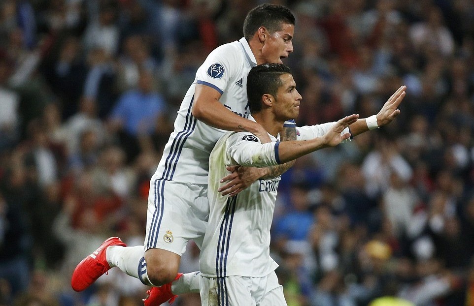 Ronaldo lập siêu phẩm, Real ngược dòng thần kỳ trước Sporting