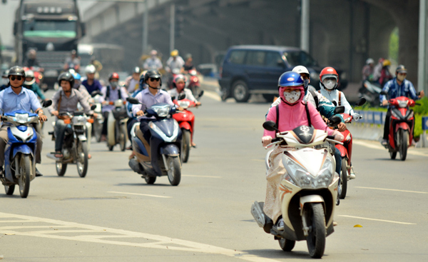 Hết bão, miền Bắc đón trung thu trong nắng nóng