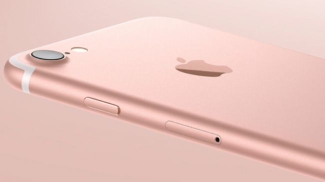 Báo Mỹ: iPhone 7 thua Samsung 6 tháng về công nghệ