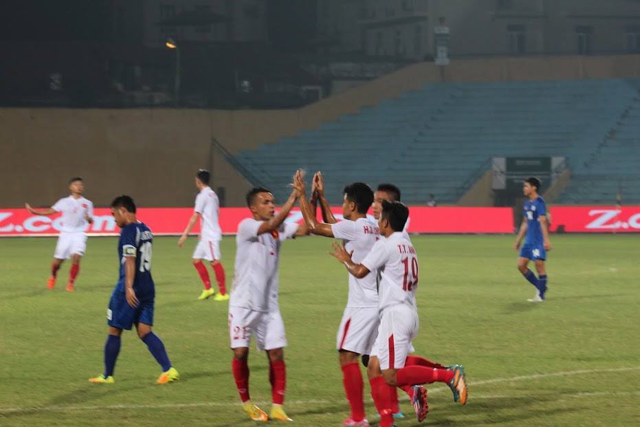 Pha đá phạt đẳng cấp thế giới của U19 Việt Nam