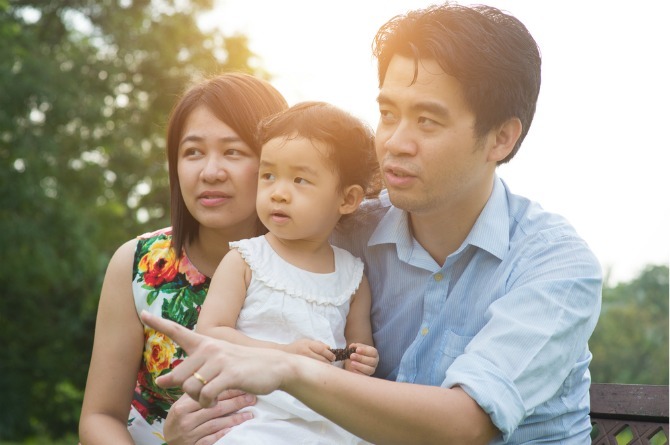 Vợ bị trầm cảm sau sinh, 12 ông chồng Singapore đối mặt thế nào?