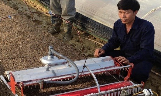 Nông dân Hải Dương chế robot, Israel ngả mũ bái phục