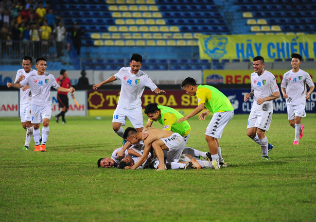 Video chiến thắng giúp Hà Nội T&T vô địch V.League 2016