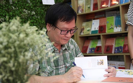 Sách mới của Nguyễn Nhật Ánh in ít hơn vì sợ ế?