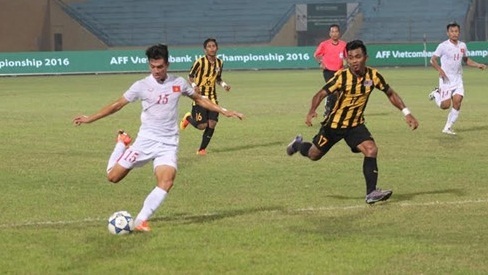 Đè bẹp U19 Malaysia, U19 Việt Nam vào bán kết
