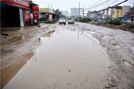 “Đi xe sang sao ý thức lùn đến vậy!”