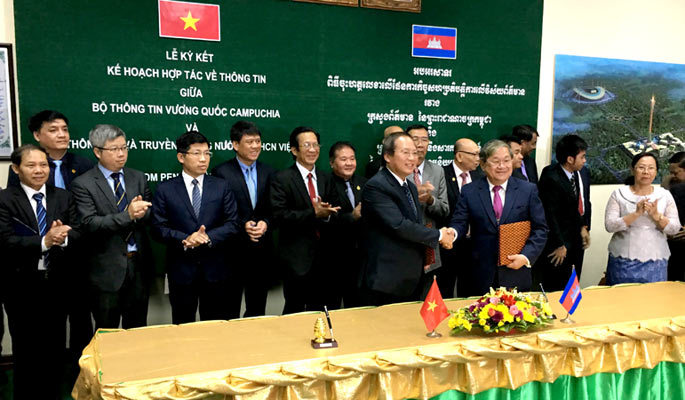 Việt Nam, Campuchia ký kết kế hoạch hợp tác thông tin 2016-2020