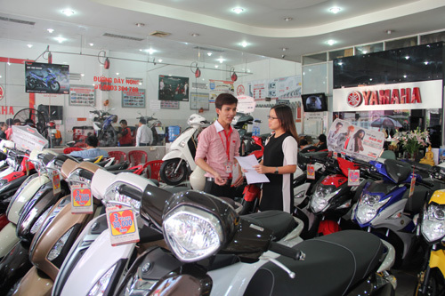 Bất ngờ vay trả góp mua xe máy lãi suất 0%