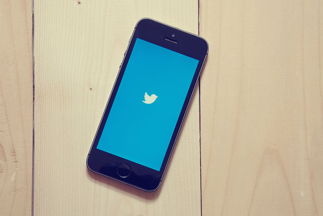 Chấn động thương vụ mua lại Twitter: 30 tỷ USD