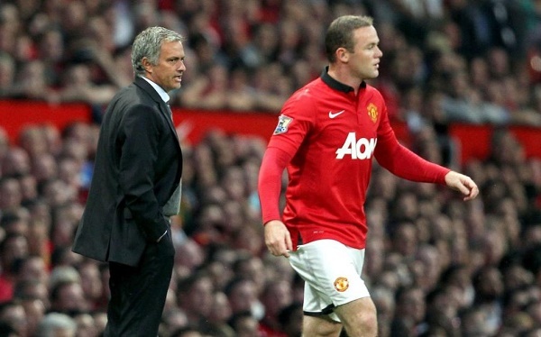 Quan hệ Mourinho và Rooney càng phức tạp sau đại thắng