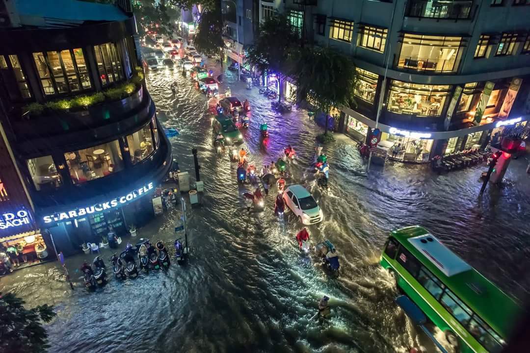 Mưa dữ dội, Sài Gòn lụt lịch sử