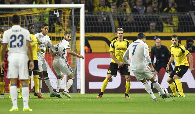 Ronaldo lập công, Navas xuất thần, Real chật vật giành 1 điểm