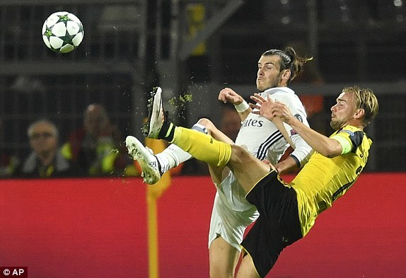 Video bàn thắng Dortmund 2-2 Real Madrid