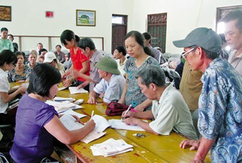 Có cán bộ xã chưa đến tuổi hưu đã chết