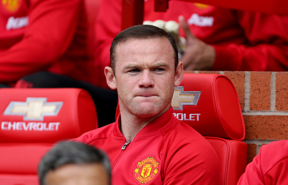 Mourinho tiếp tục quẳng Rooney lên ghế dự bị