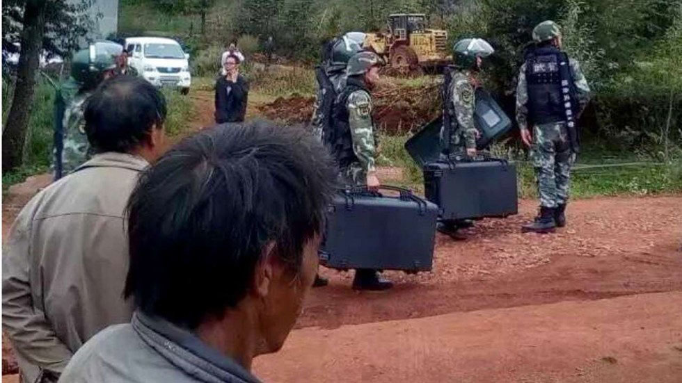 Trung Quốc bắt nghi can sát hại 19 người cùng làng
